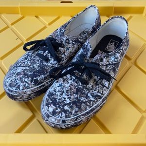 MoMa Edition Classic Vans